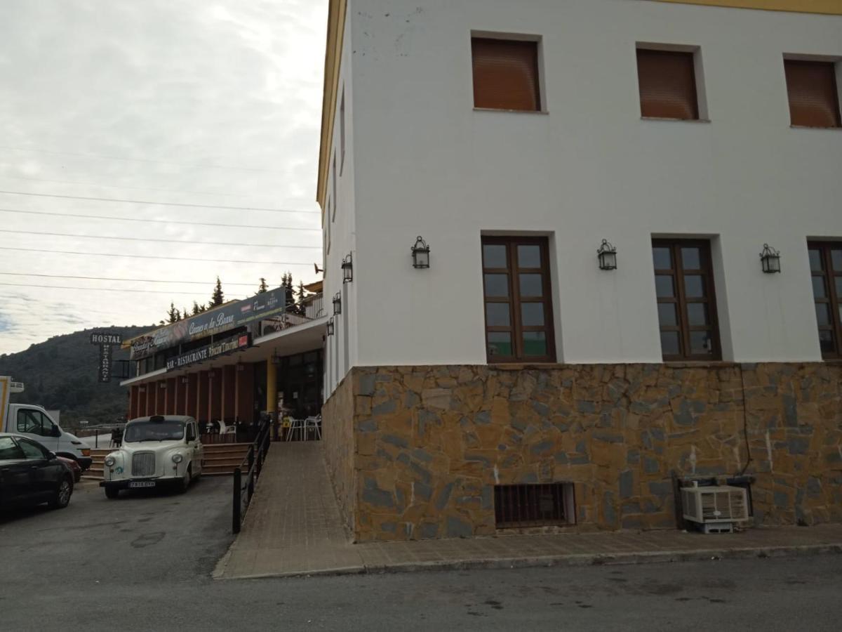 Apartamentos Refugio Del Viajero Parauta Bagian luar foto